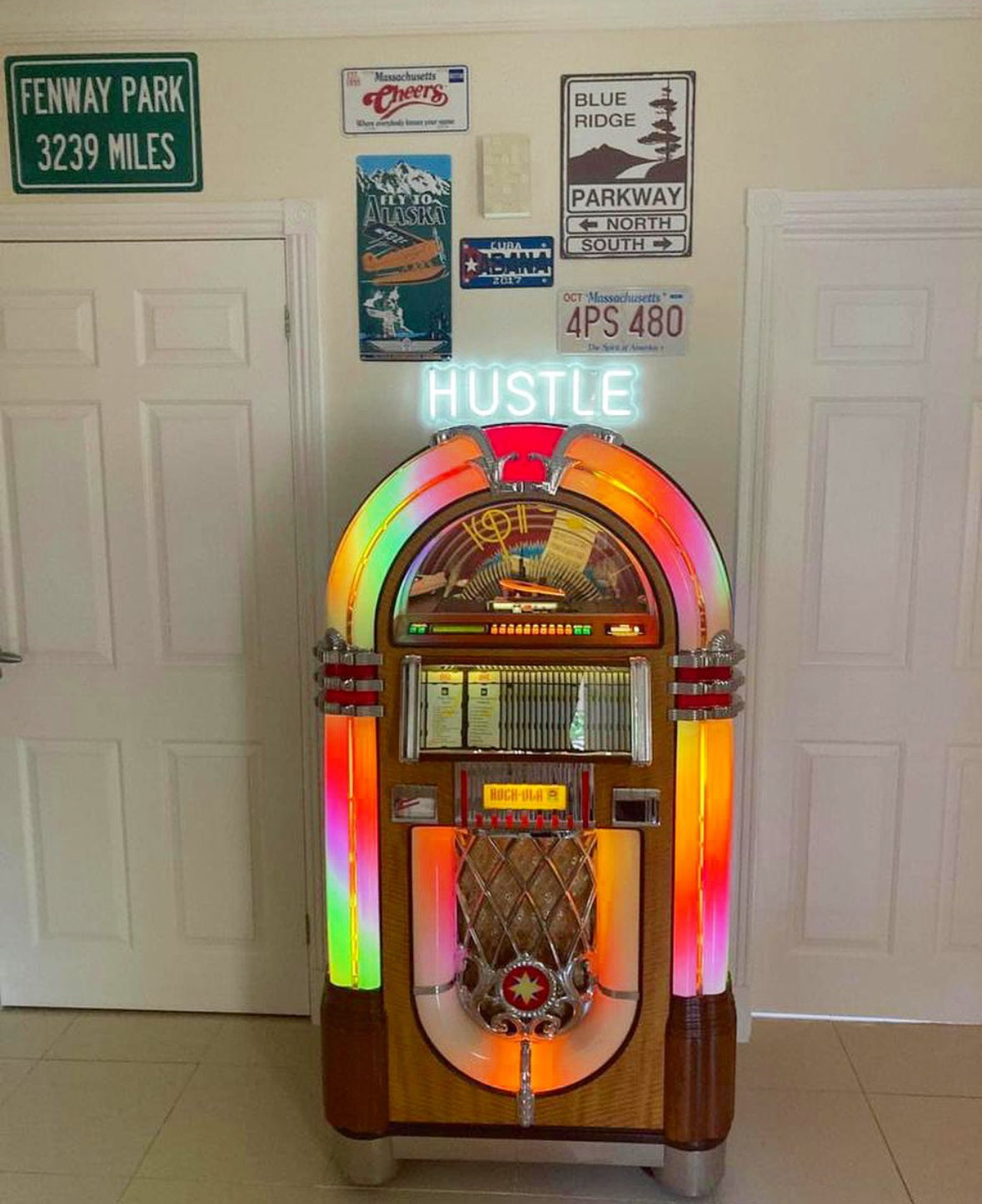 HUSTLE Individual LED Sign