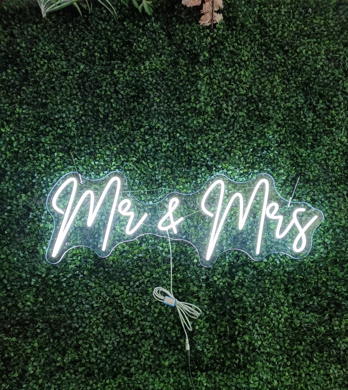 Mr & Mrs Neon LED Individual Sign