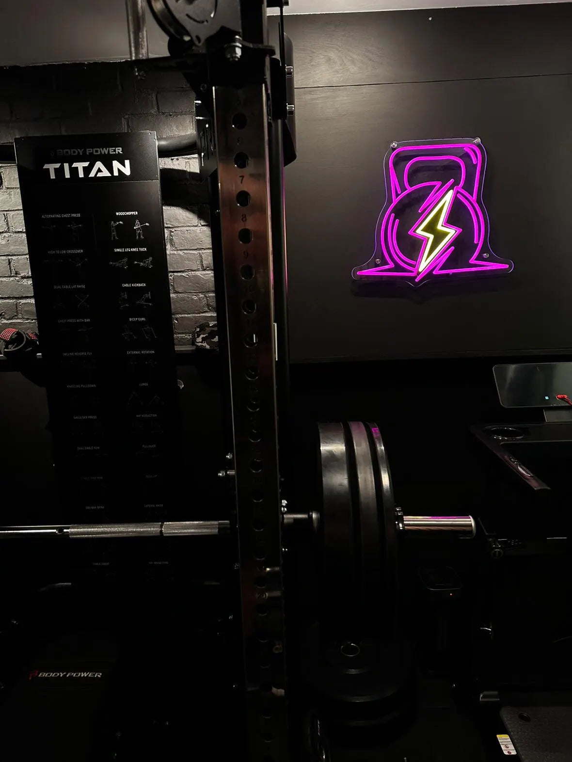 Kettlebell Neon LED Individual Sign